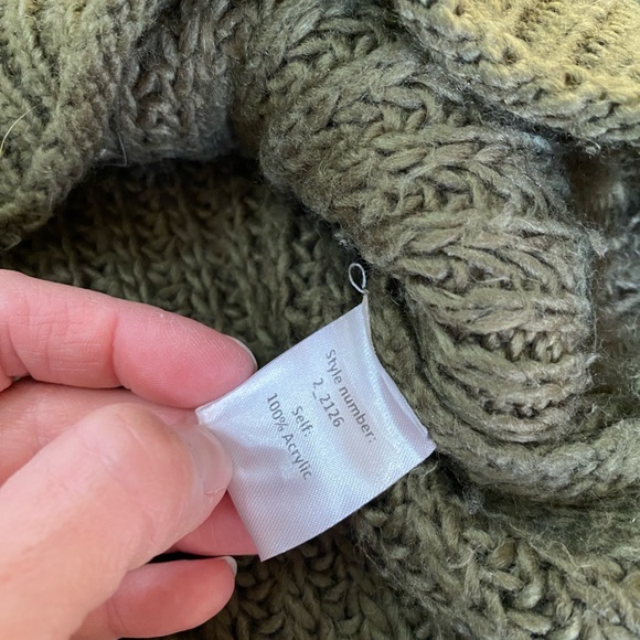 Mia Joy by Joyfolie Oversized Sweater - Picture 10 of 13